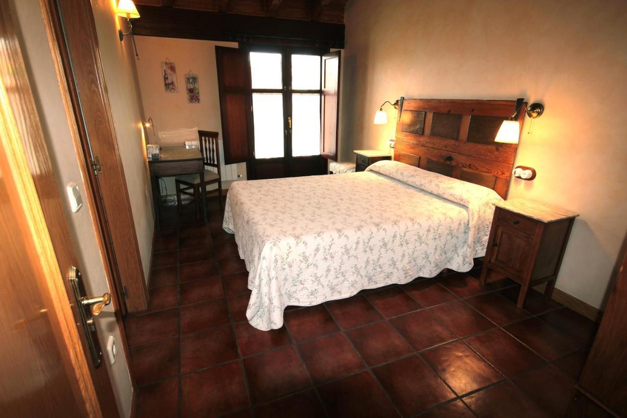 Casa Rural El Meson Брионес Экстерьер фото