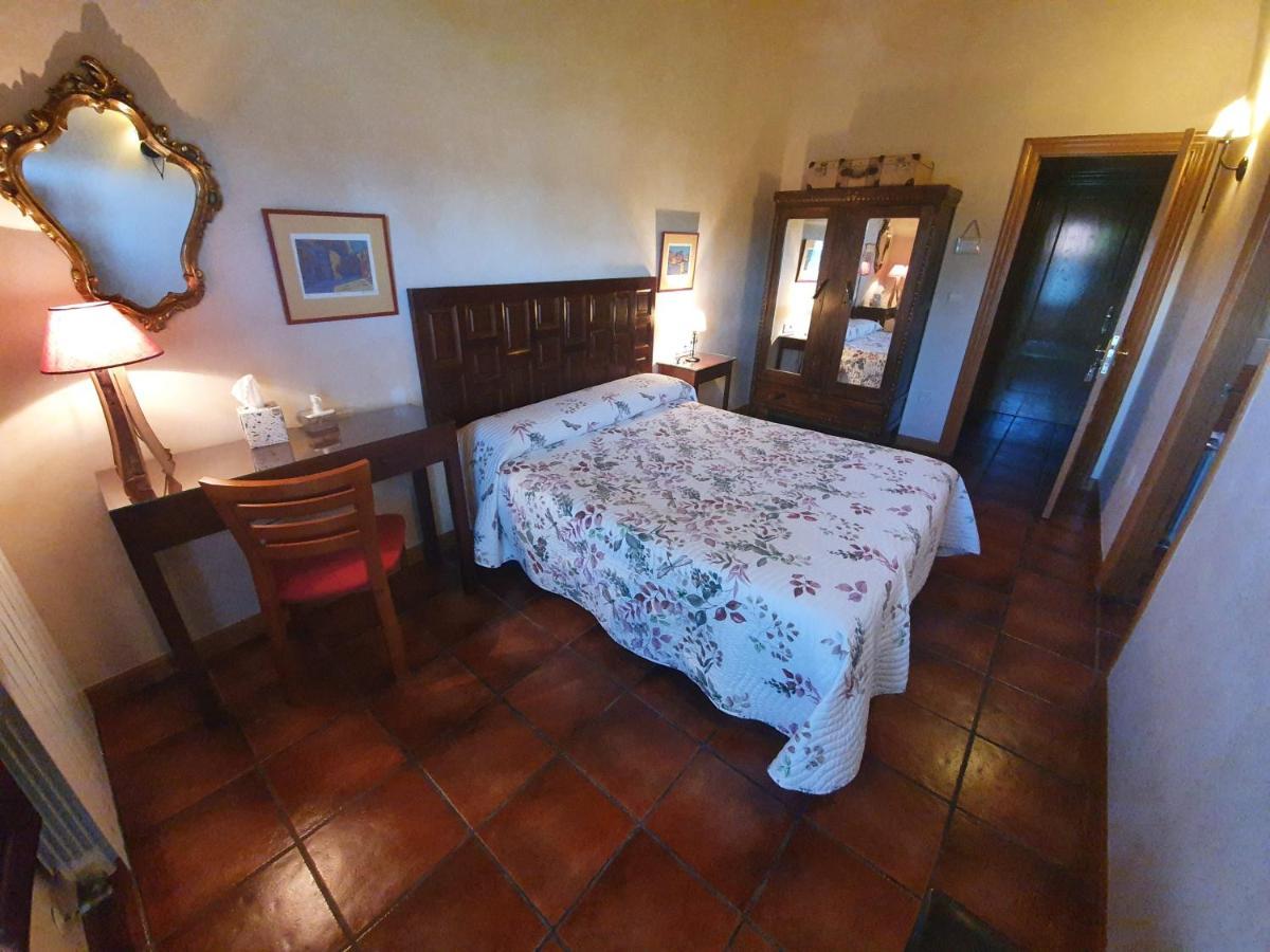 Casa Rural El Meson Брионес Экстерьер фото